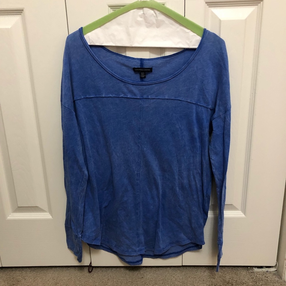 Long sleeve American Eagle shirt